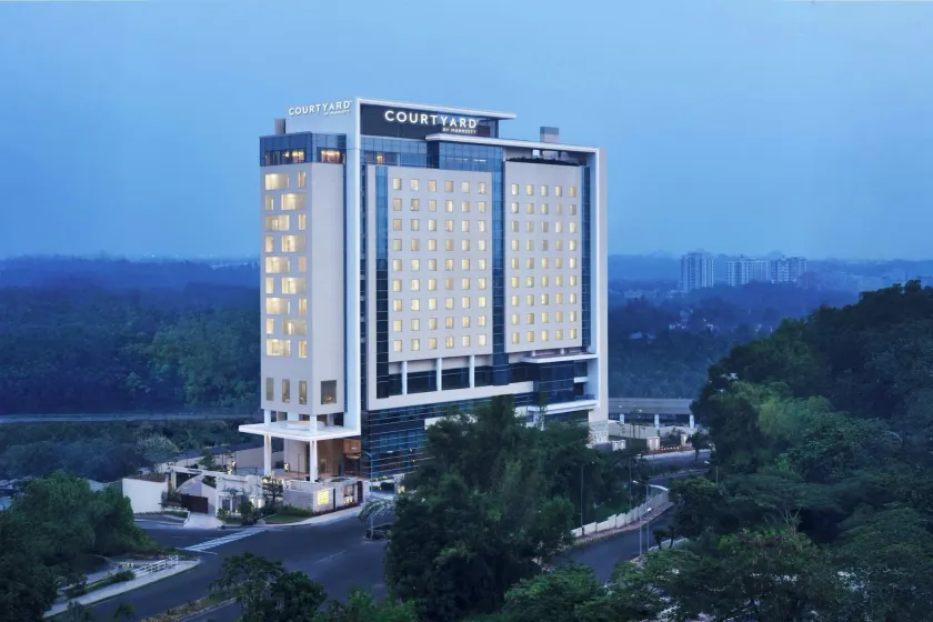 Courtyard by Marriott Kochi Infopark - Image 1