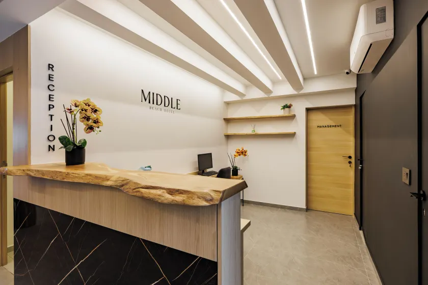Middle Beach Hotel - Image 1