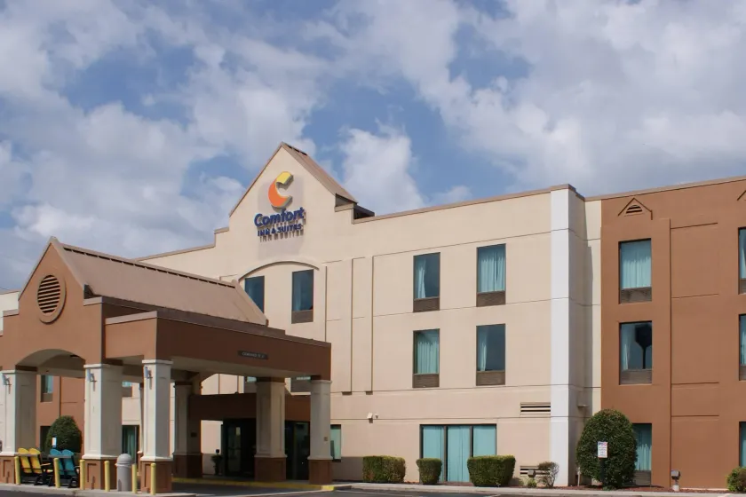 Comfort Inn & Suites Cookeville - Image 1