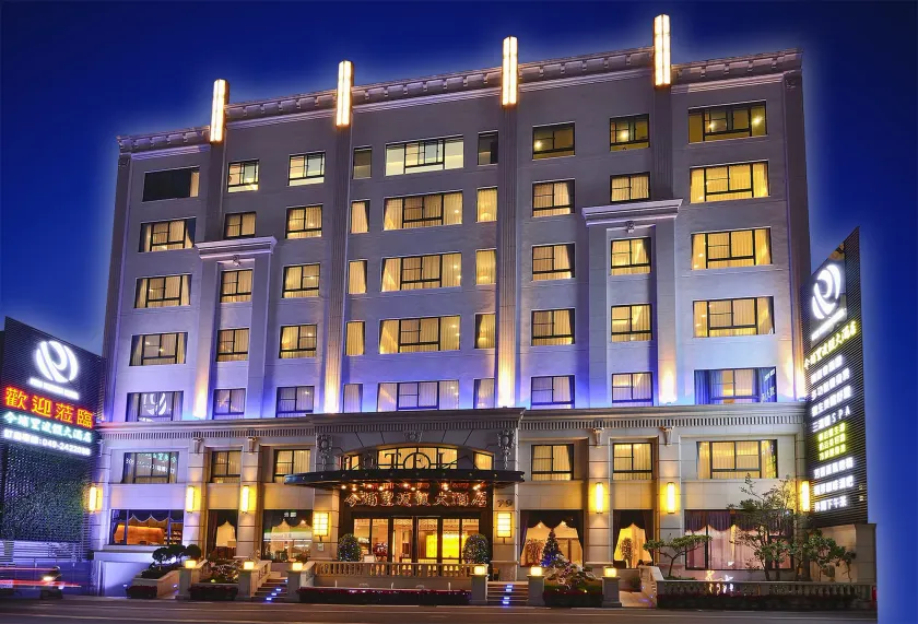 Hotel Modern Puli - Image 1