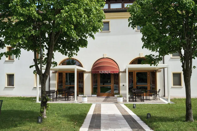 Albergo Antica Corte Marchesini - Image 1