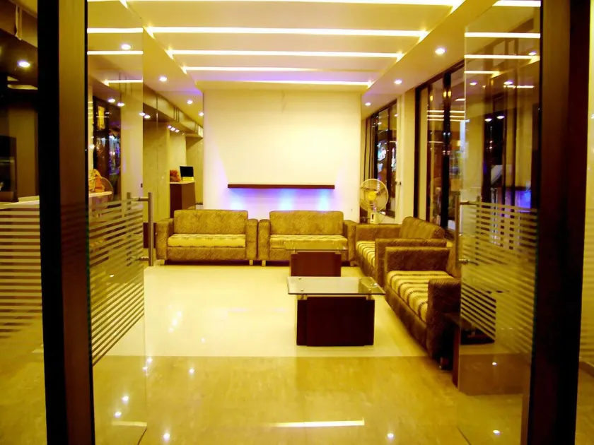 Hotel Rajmandir - Image 1