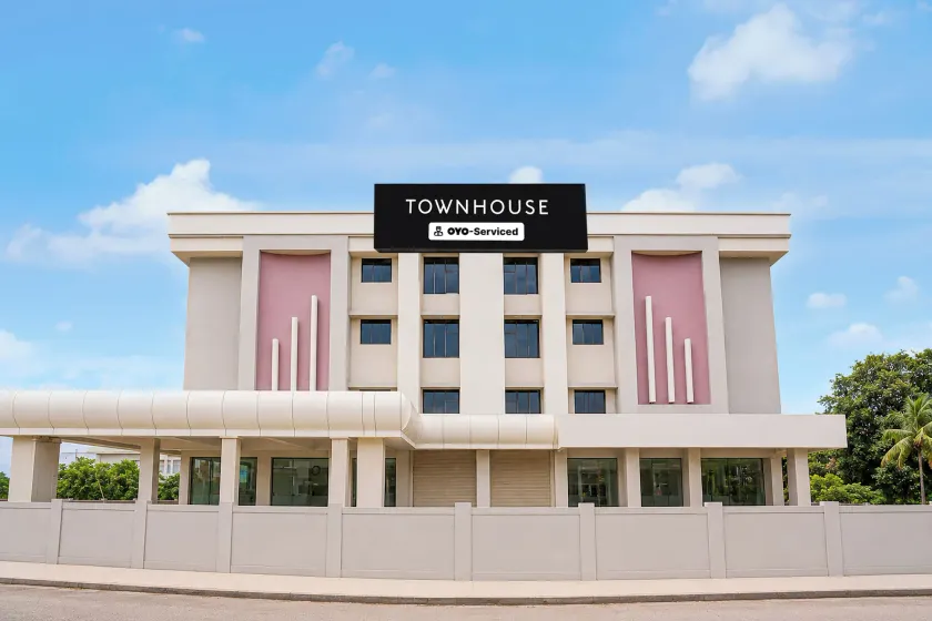 Townhouse RTO Office Silvassa Formerly Hotel Utkarsh - Image 1