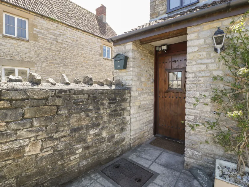 Wesley House - Image 1