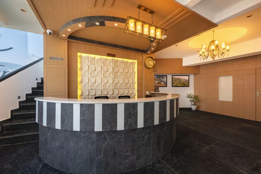 Hotel Mountain Mirage - Lobby