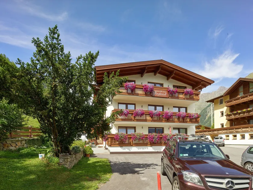 Familienfreundliches wunderschönes Apartment mit Sauna | Nah am Skifahren | Ideal für Homeoffice | Hunde erlaubt - Image 1