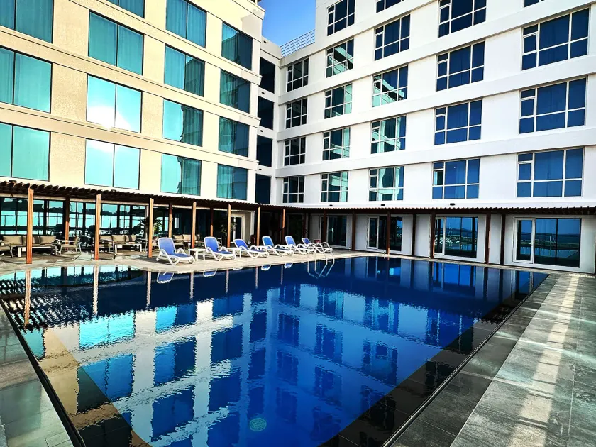 Sur Grand Hotel - Image 1