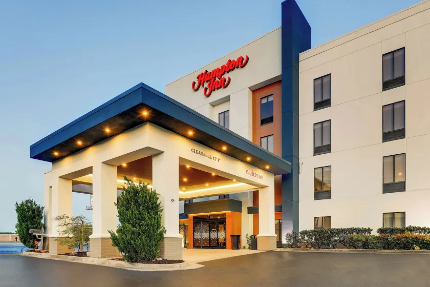Hampton Inn Cumming - Image 1