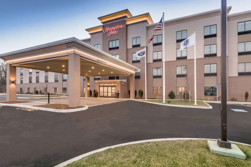 Hampton Inn Boston - Westborough - Image 1