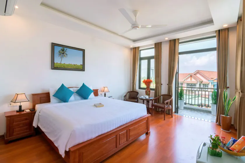 An Bang Beach Dolphin Homestay - Image 1