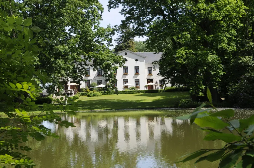 Kasteel van Nieuwland - Image 1