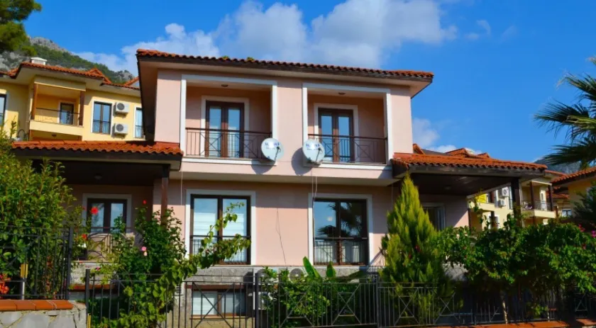 Villa Olive by Villa Safiya - Image 1