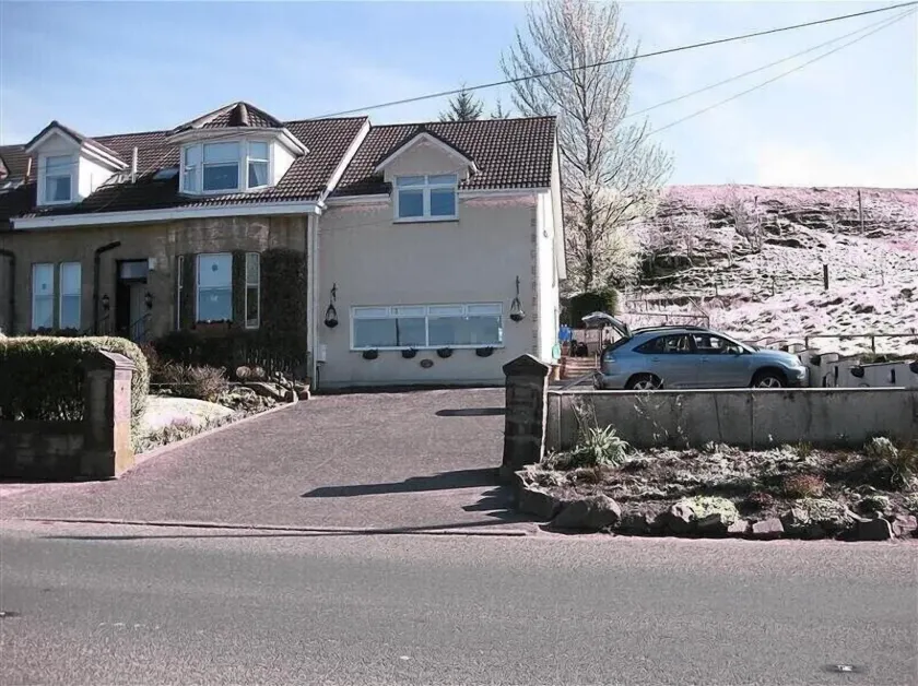 Craig Park House - Image 1