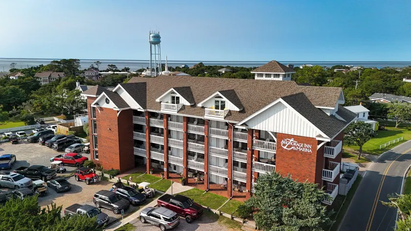 Anchorage Inn & Marina - Image 1