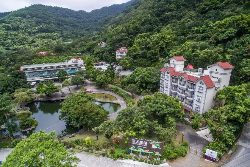 Tou-Cheng Leisure Farm Hotel - Image 1