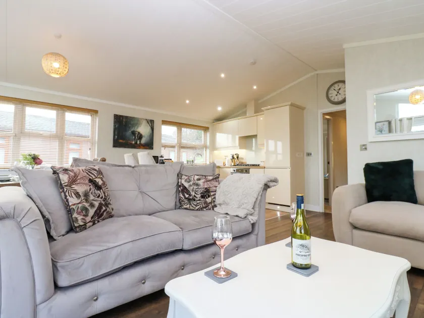 Finnbars Lodge - Image 1