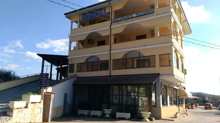 Hotel La Falconara - Image 1