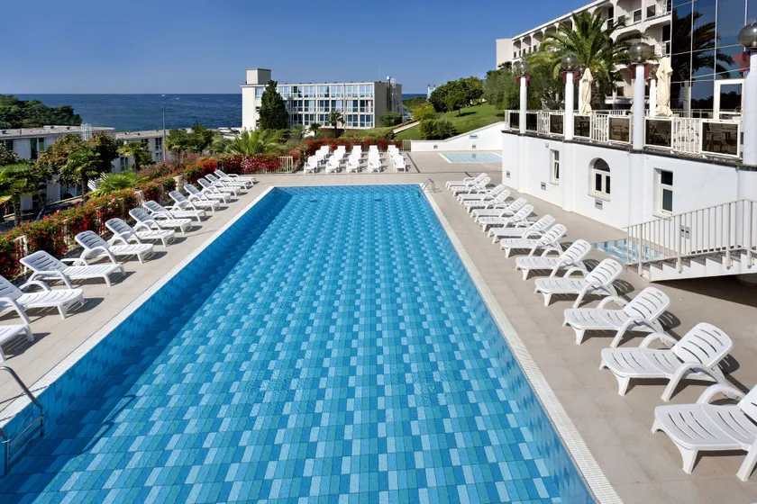 Hotel Istra Plava Laguna - Image 1
