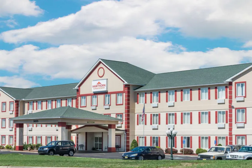 Hawthorn Extended Stay by Wyndham Seville - Image 1