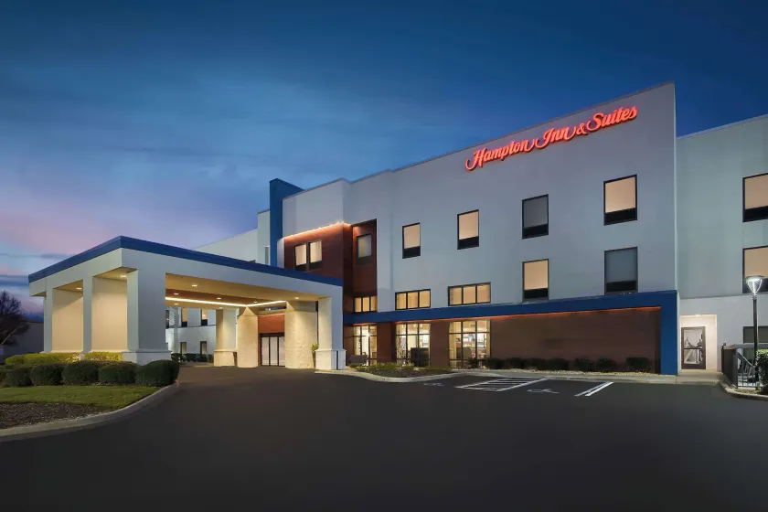 Hampton Inn & Suites Birmingham-Pelham (I-65) - Image 1