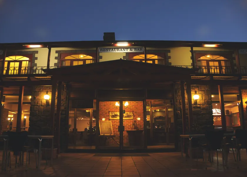 Black Spur Inn - Image 1