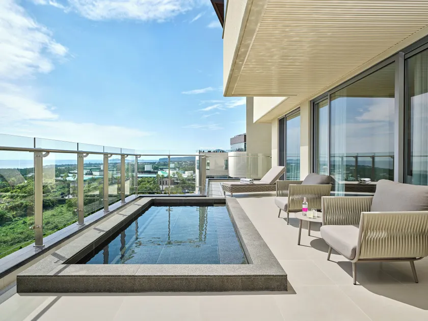 Grand Josun Hill Suite - Image 1
