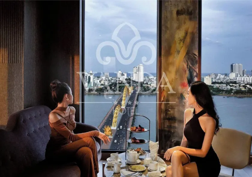 Vanda Hotel - Image 1