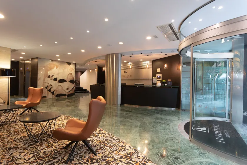 Eurostars Cristal Palace - Image 1