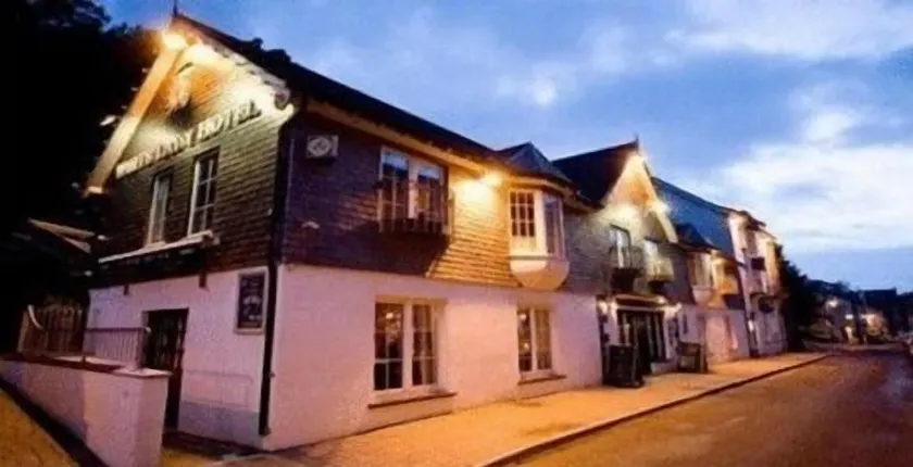 The White Lady Hotel - Image 1