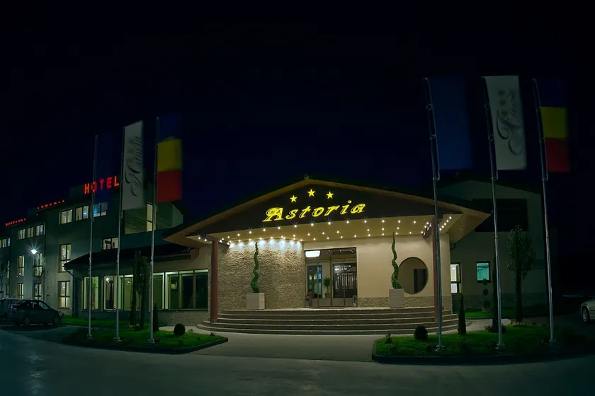 Hotel Astoria - Image 1