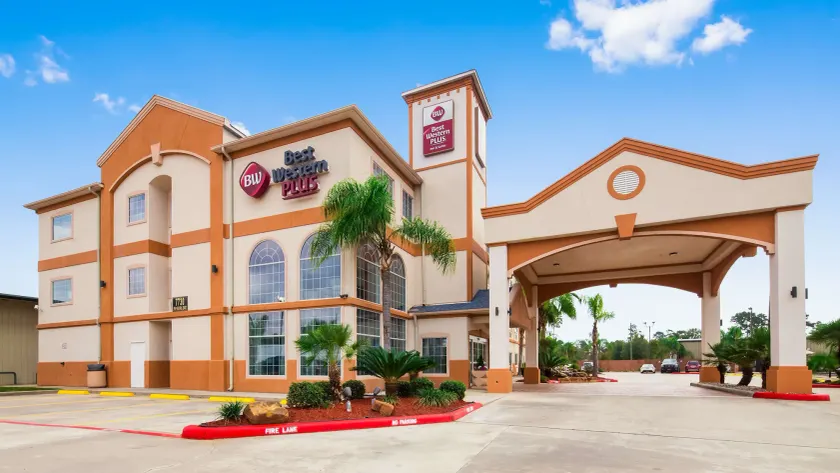 Best Western Plus Houston Atascocita Inn & Suites - Image 1