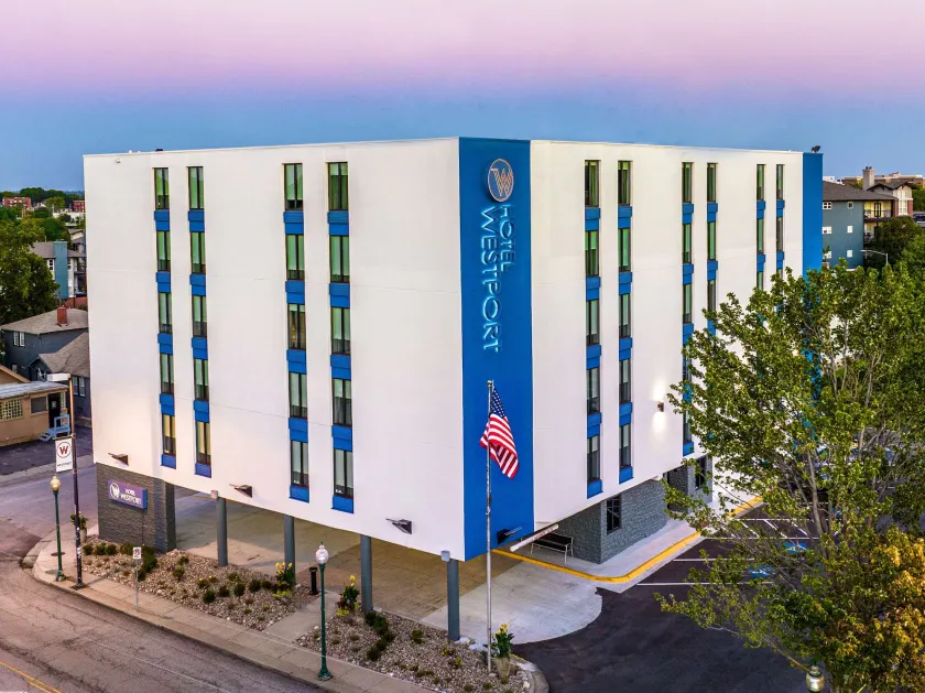 Hotel Westport Kansas City, Tapestry Collection by Hilton - Image 1