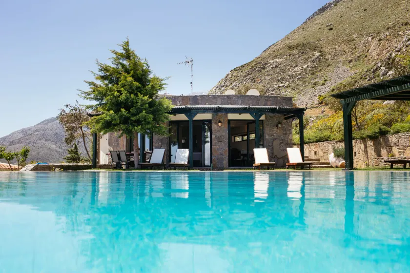 Aetovigla Guesthouse - Image 1