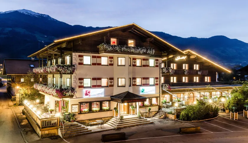 Hotel Standlhof Zillertal - Image 1