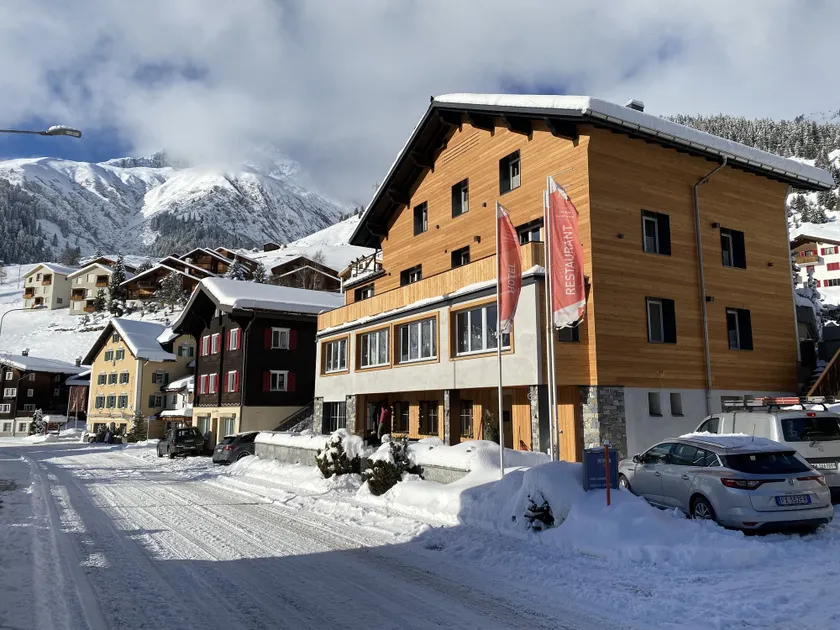 Mountain Lodge Sedrun - Image 1