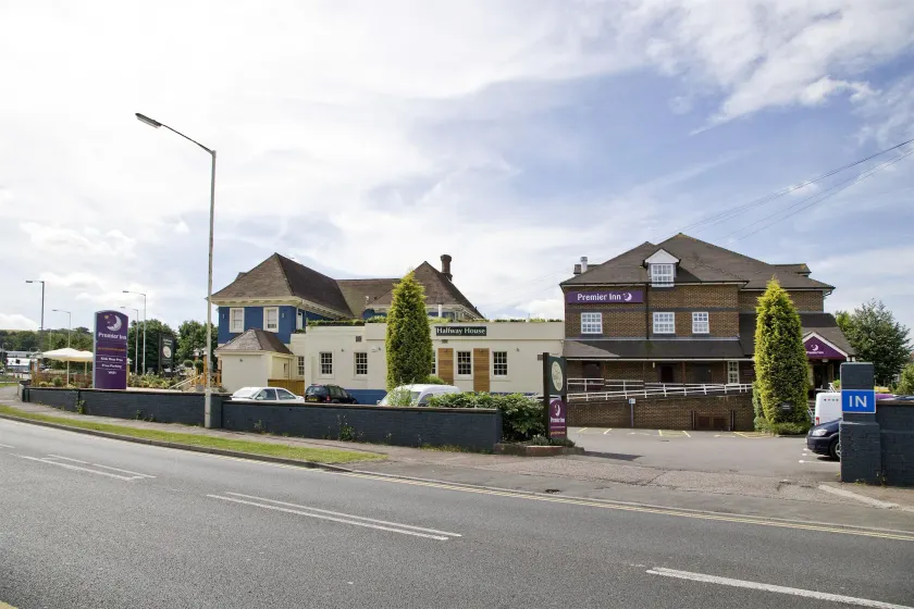 Premier Inn Dunstable / Luton - Image 1