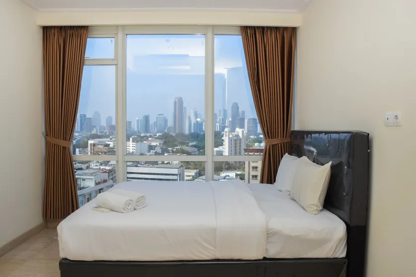 Nice and Spacious 3BR at Menteng Park Apartment - Room