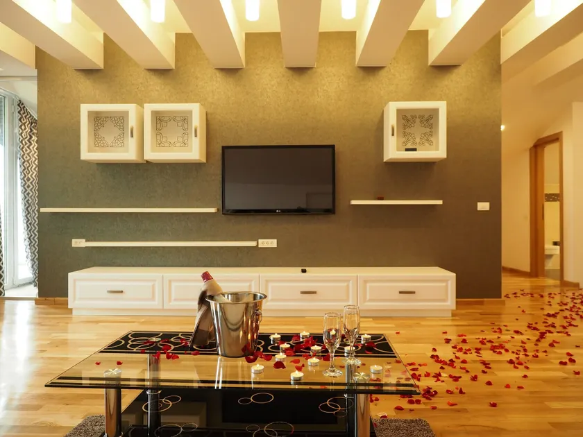5 Star Residence - Image 1