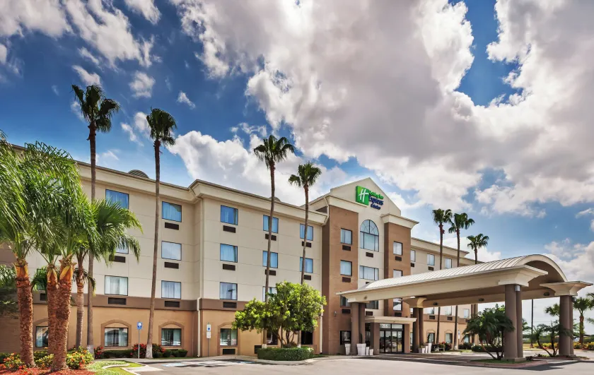 Holiday Inn Express & Suites - Pharr by IHG - Image 1