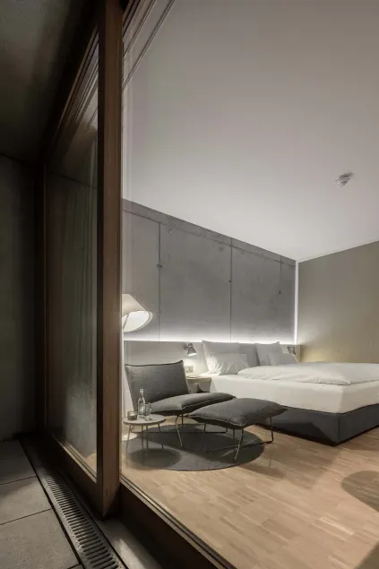 Factory Hotel - Image 1