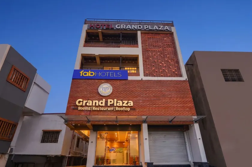 FabHotel Prime Grand Plaza - Near Kalyani Expressway - Image 1