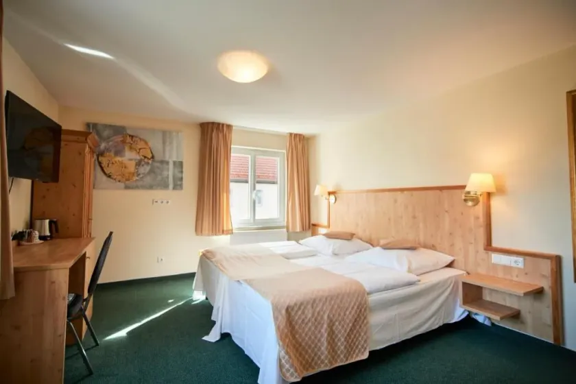 Hotel Adler Westhausen  - Quarto