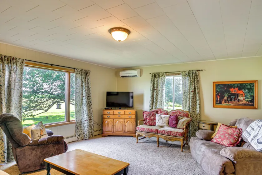 Pioneer-era Retreat in Sanborn w/ Museum Access - Image 1