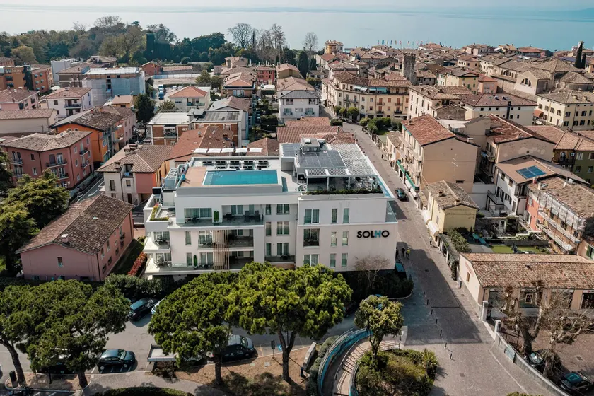 Solho Hotel - Image 1