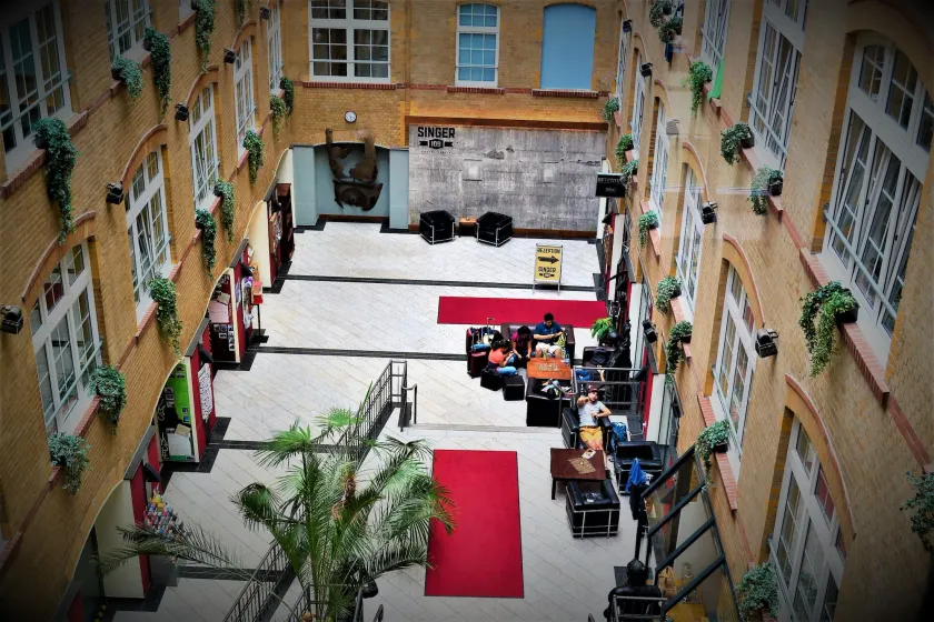 Singer109 Hostel, Hotel & Apartment - Image 1