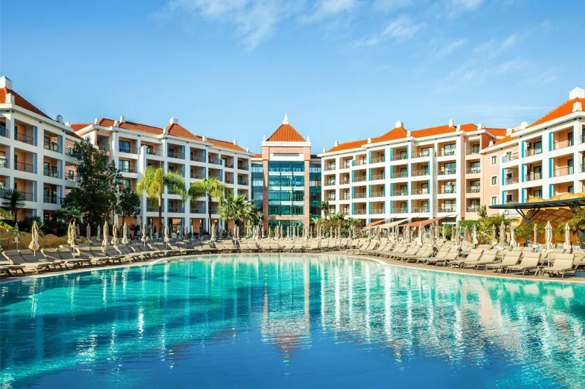 Hilton Vilamoura As Cascatas Golf Resort & Spa - Image 1