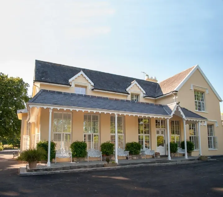 Greenway Manor Hotel - Image 1