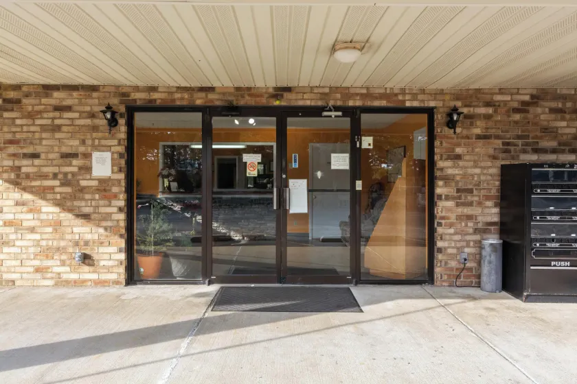 Budget Host Inn by Hotel O Portland near I-65 - Image 1