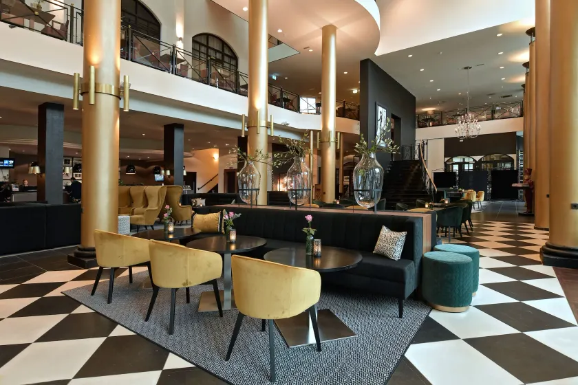 Van der Valk Theaterhotel Almelo - Image 1