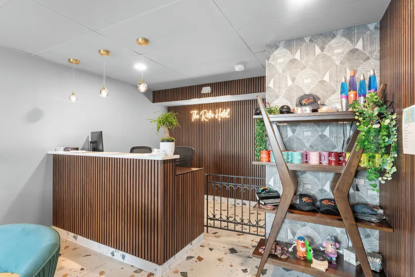 The Retro Hotel - Lobby